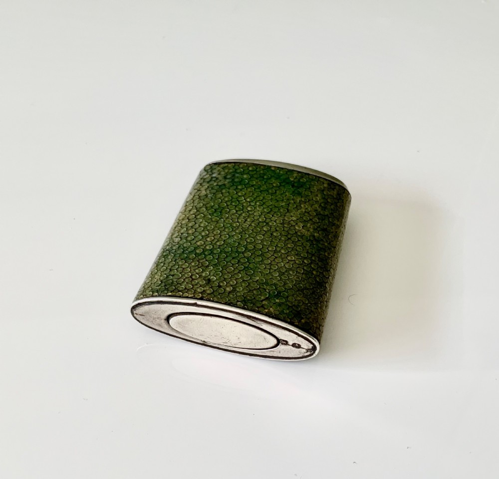 Art Deco Shagreen silver vesta View IV