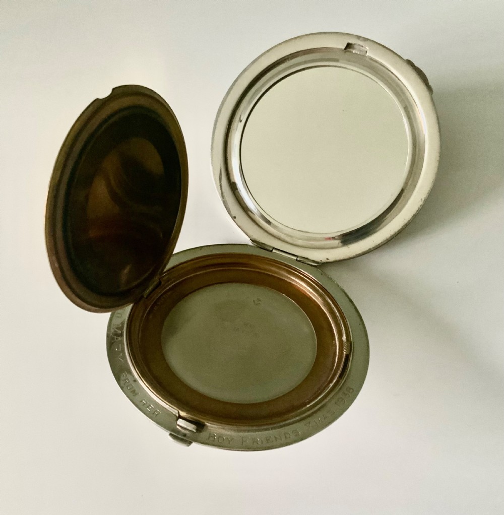 Art Deco silver compact View V