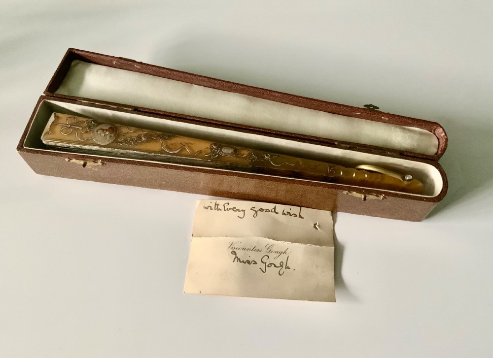 19th century paper fan - tortoiseshell sticks View IX