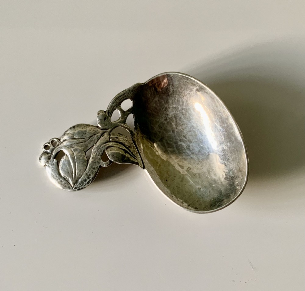 Bernard Instone Caddy Spoon