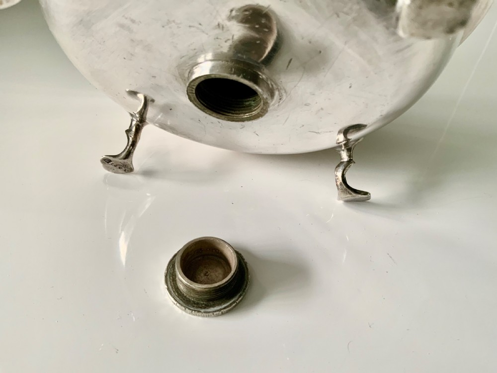 Silver plated egg warmer - Lockwood & Co View IV