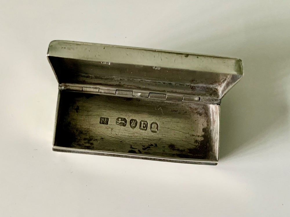 Georgian snuff box - rare makers View II
