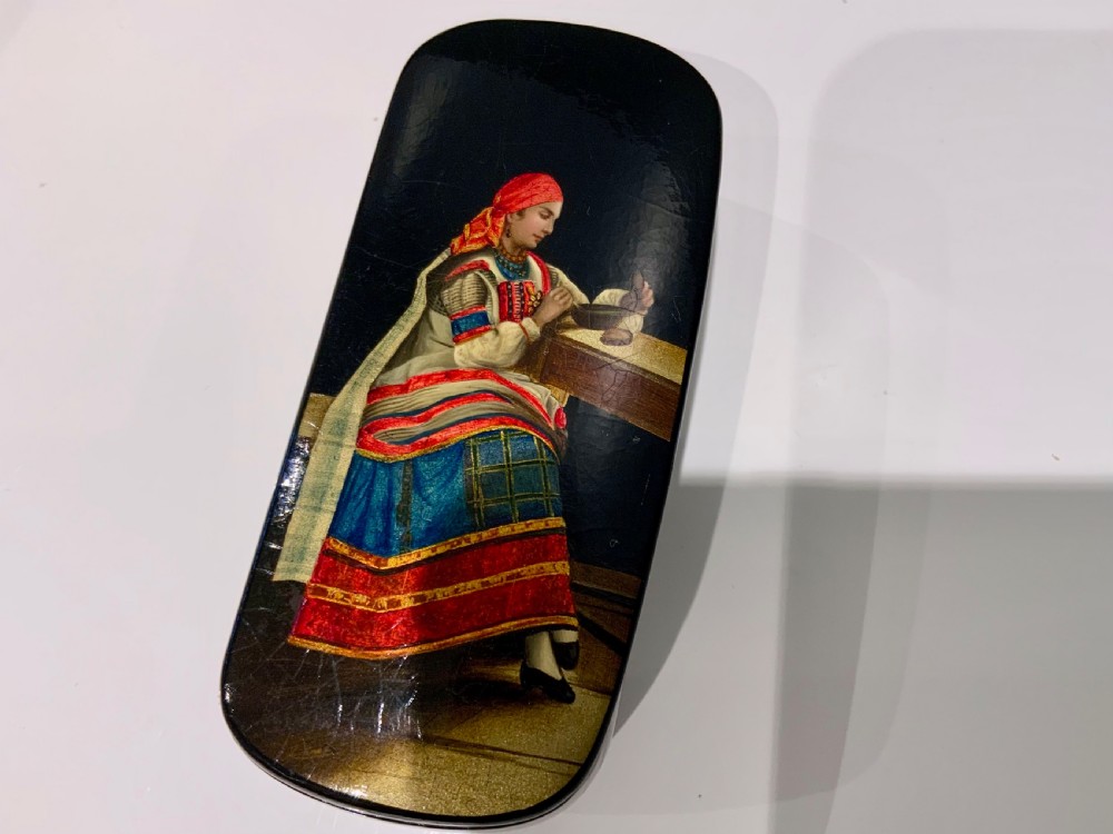 19th Century Russian papier-mâché lacquer box