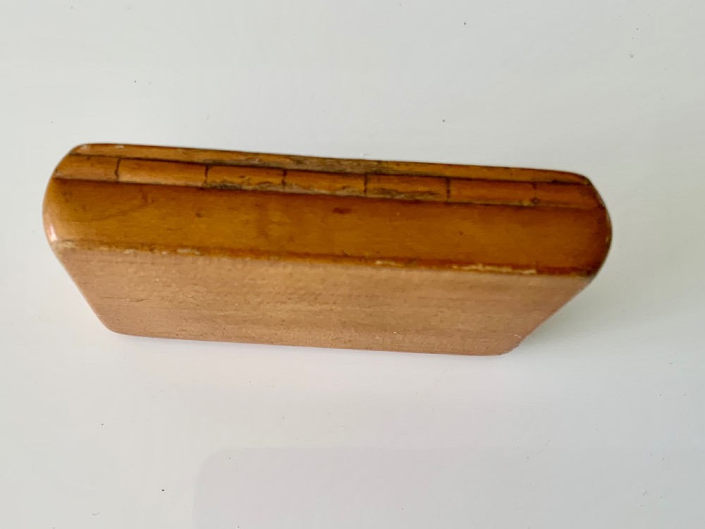 Rare 19th century Mauchline snuff box View III