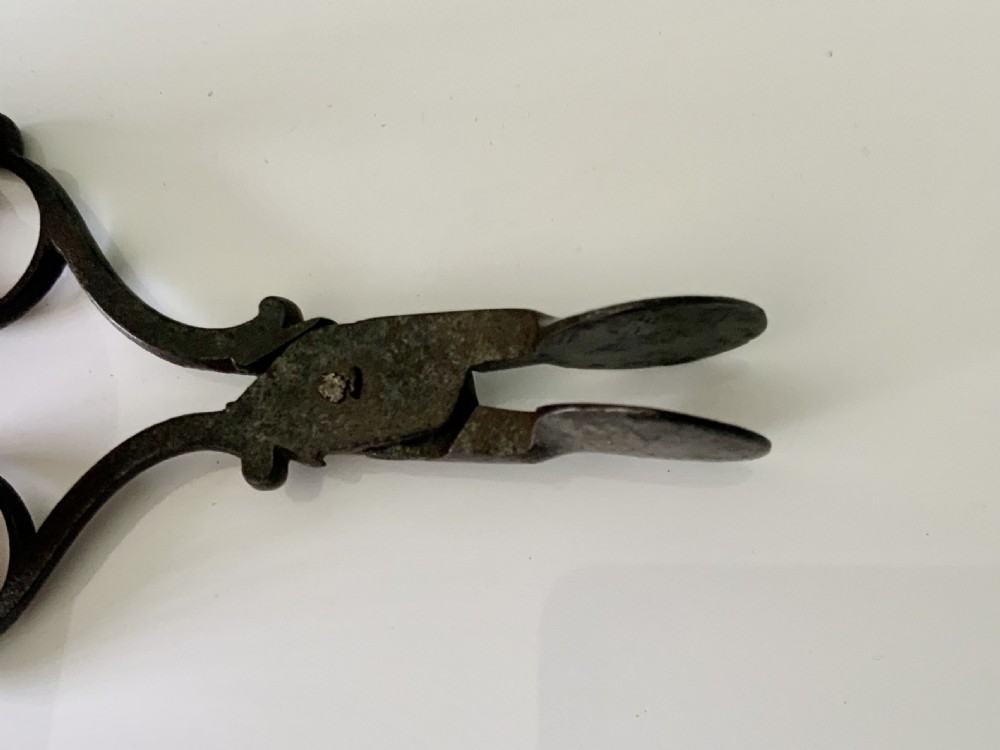 18th century steel douters View IV