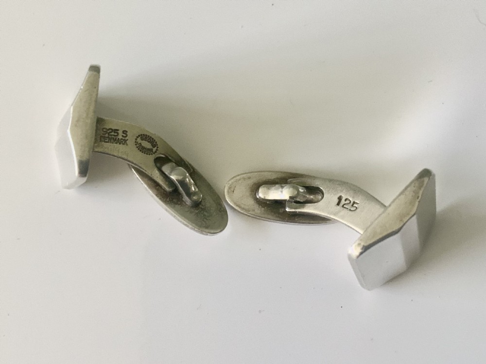 Georg Jensen silver cufflinks - pattern 125 View III