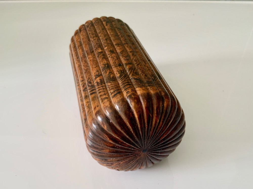 Treen table snuff box - 19th century View V