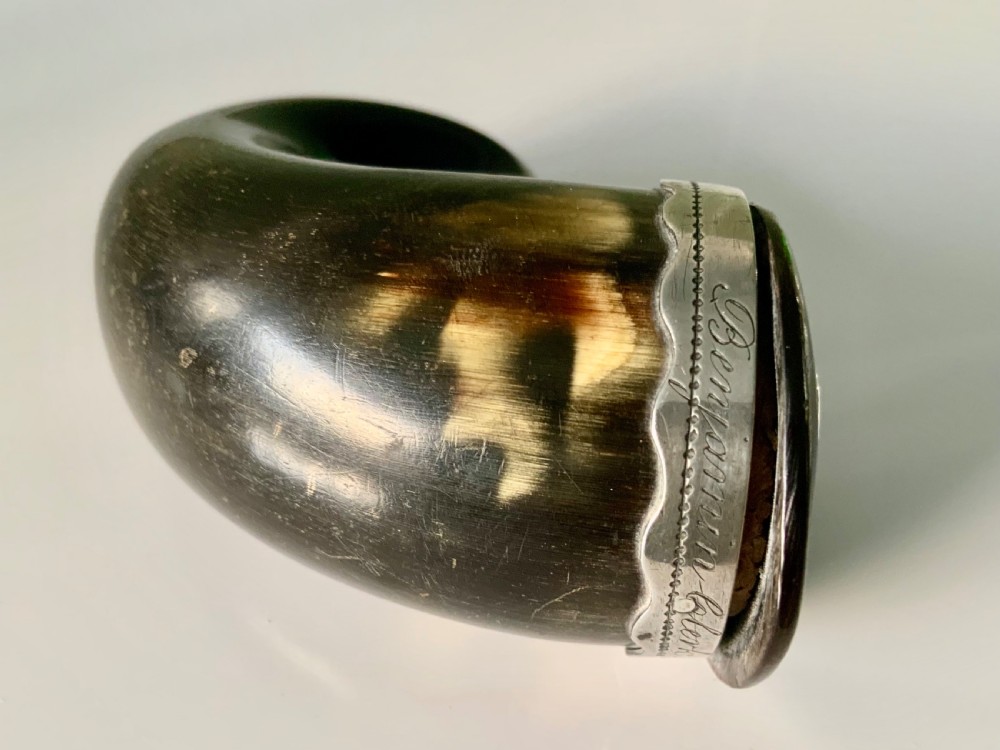 A nineteenth-century Scottish horn snuff mull featuring a curled natural horn body topped with engraved silver mounts and a hinged lid. View IV