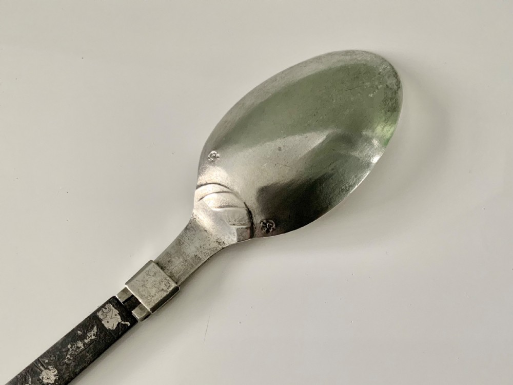 Rare 17th century folding spoon View VI