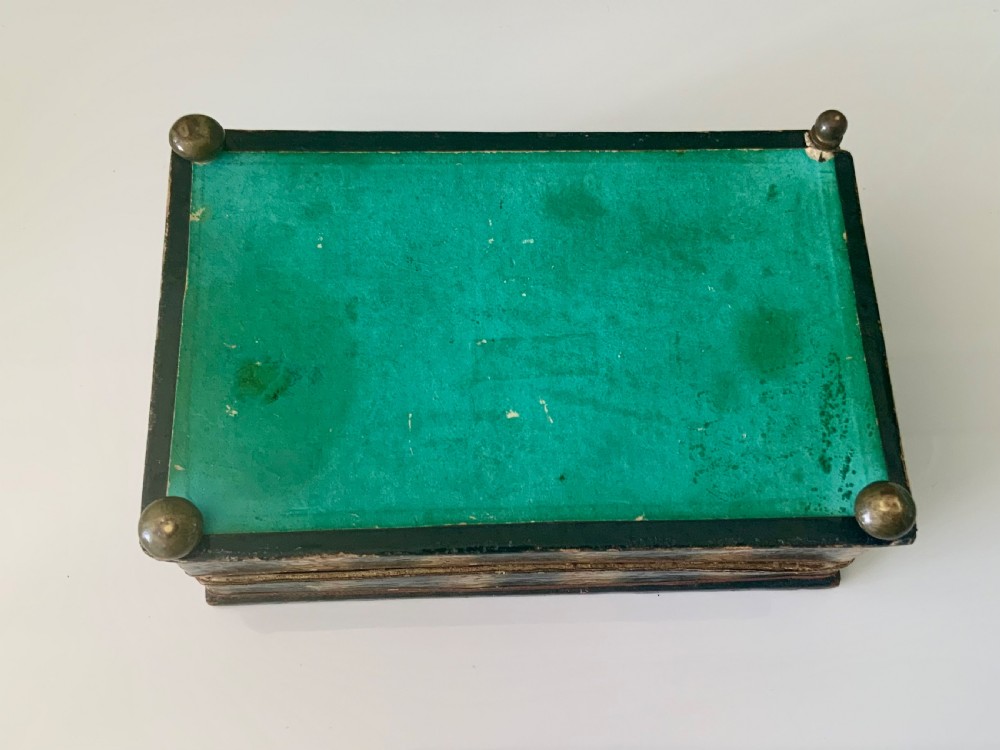 An early 19th-century rectangular French dragee box featuring a hand-coloured printed tavern scene set beneath a glass lid. View III
