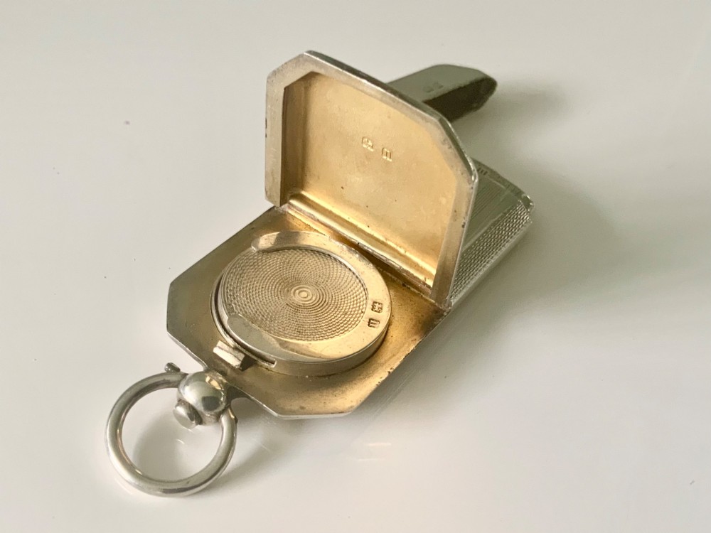 Silver Vesta sovereign case combination View II