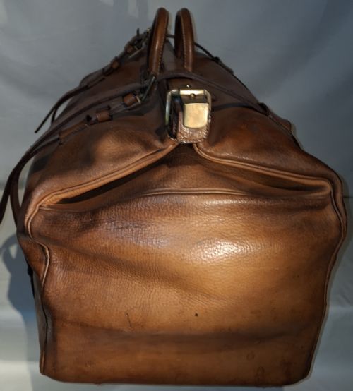 BRASS MOUNTED LEATHER GLADSTONE DOCTORS BAG - ADDITIONAL PHOTO 2