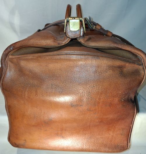 BRASS MOUNTED LEATHER GLADSTONE DOCTORS BAG - ADDITIONAL PHOTO 4