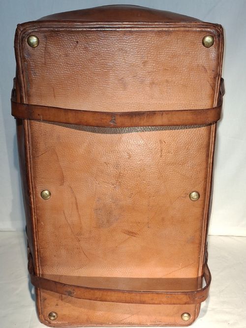 BRASS MOUNTED LEATHER GLADSTONE DOCTORS BAG - ADDITIONAL PHOTO 12
