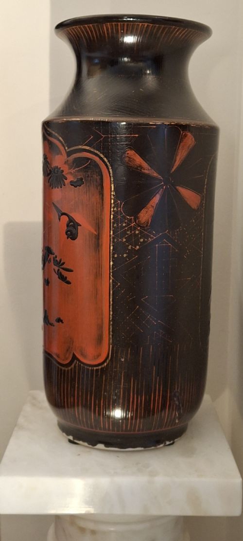 JAPANESE PORCELAIN VASE WITH LACQUER OVERPAINT CIRCA 1880 - ADDITIONAL PHOTO 1