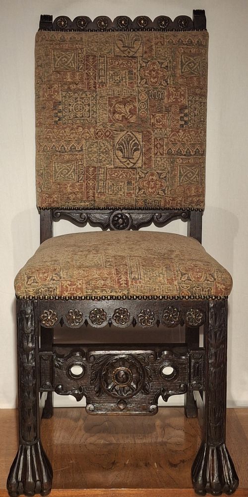 RARE LARGE GOTHIC CARVED CHAIR CIRCA 1800 - ADDITIONAL PHOTO 10