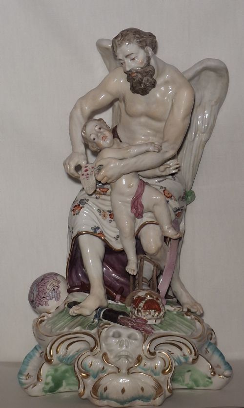 HUGE EARLY DERBY PORCELAIN FIGURE GROUP DEPICTING FATHER TIME CLIPPING CUPIDS WINGS 35CM SCULPTURE CIRCA 1770 - ADDITIONAL PHOTO 2