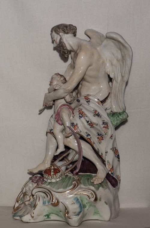 HUGE EARLY DERBY PORCELAIN FIGURE GROUP DEPICTING FATHER TIME CLIPPING CUPIDS WINGS 35CM SCULPTURE CIRCA 1770 - ADDITIONAL PHOTO 3
