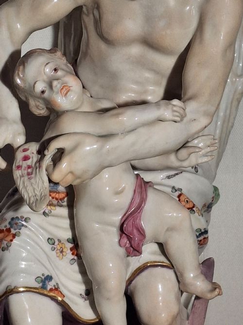 HUGE EARLY DERBY PORCELAIN FIGURE GROUP DEPICTING FATHER TIME CLIPPING CUPIDS WINGS 35CM SCULPTURE CIRCA 1770 - ADDITIONAL PHOTO 8