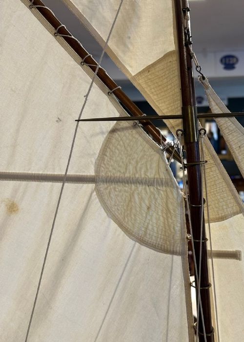 HUGE HAND BUILT RACING POND YACHT CIRCA 1900 - ADDITIONAL PHOTO 9