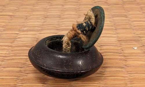 JAPANESE EDO WOOD AND CHAMPLEVE CLOISONNE ENAMEL NETSUKE MANJU KAGAMIBUTA CADUCEUS C 1850 - ADDITIONAL PHOTO 3