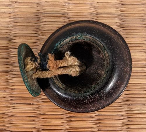 JAPANESE EDO WOOD AND CHAMPLEVE CLOISONNE ENAMEL NETSUKE MANJU KAGAMIBUTA CADUCEUS C 1850 - ADDITIONAL PHOTO 6