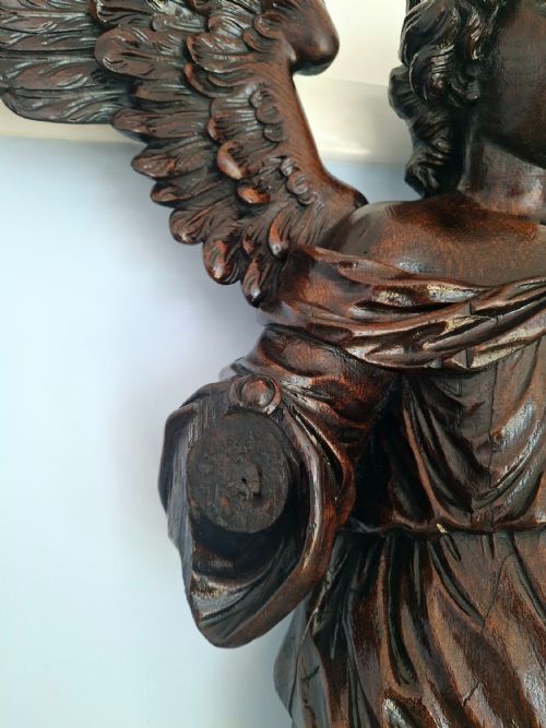 HUGE RARE ECCLESIASTICAL OAK GOTHIC CARVING OF AN ANGEL CIRCA 1700S - ADDITIONAL PHOTO 3