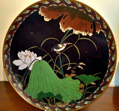 FINE PAIR JAPANESE MEIJI CLOISONNE PLATES CHARGERS CIRCA 1900 - ADDITIONAL PHOTO 3