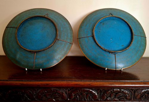 FINE PAIR JAPANESE MEIJI CLOISONNE PLATES CHARGERS CIRCA 1900 - ADDITIONAL PHOTO 7