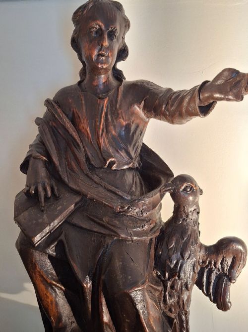 EARLY ECCLESIASTICAL CARVED WOOD STATUE OF SAINT JOHN WITH EAGLE CIRCA 1750 - ADDITIONAL PHOTO 1