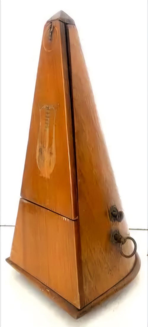 RARE METRONOME IN WALNUT COQUILLE SHELL CIRCA 1910