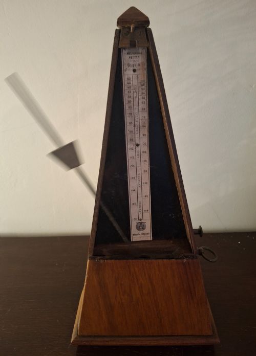 RARE METRONOME IN WALNUT COQUILLE SHELL CIRCA 1910 - ADDITIONAL PHOTO 6
