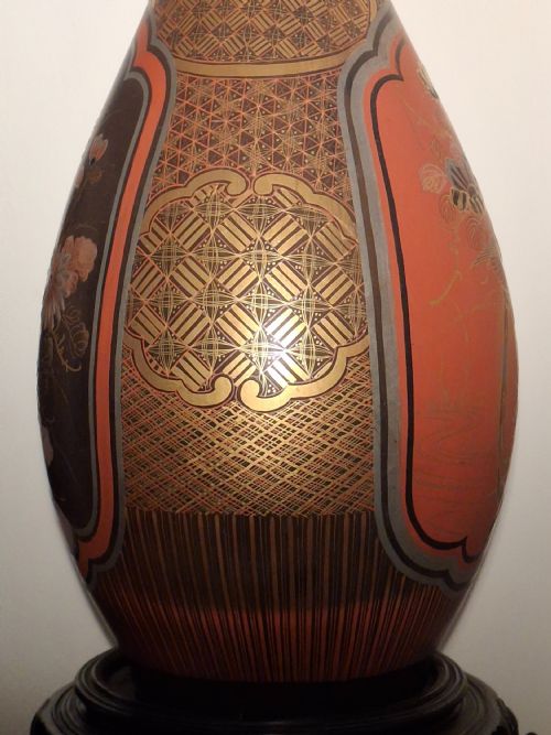 JAPANESE PORCELAIN FLARED VASE WITH LACQUER OVER BLACK PAINT 47CM CIRCA 1880 - ADDITIONAL PHOTO 3