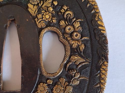 FINE JAPANESE IRON TSUBA GUARD PEONY AND DRAGON EDO PERIOD CIRCA 1800 - ADDITIONAL PHOTO 13