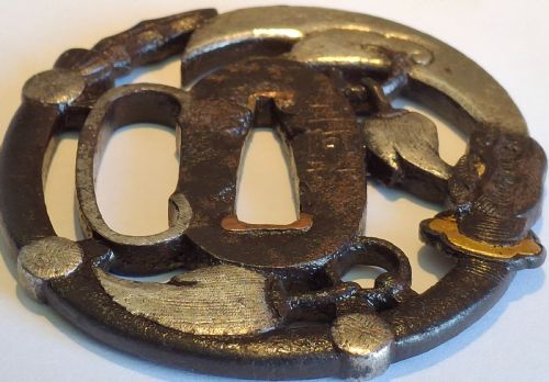 RARE JAPANESE IRON TSUBA GUARD POLEARM OF GUAN YU DRAGON SIGNED EDO PERIOD CIRCA 1750 - ADDITIONAL PHOTO 1