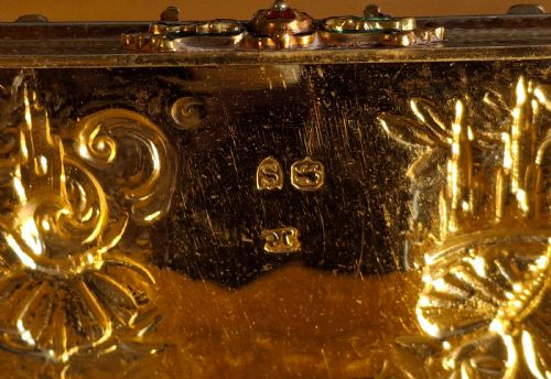 VERY FINE SILVER RENAISSANCE REVIVAL TABLE BOX WITH CAMEO GOLD AND ENAMEL APPLIQUES 1893 - ADDITIONAL PHOTO 10