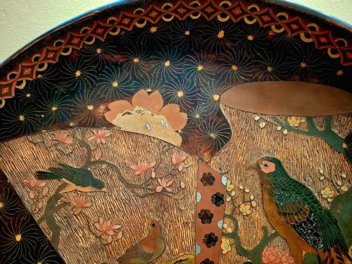 LARGE JAPANESE TOTAI SHIPPO CHARGER CLOISONNE TREE BARK PICTURESQUE SCENERY CIRCA 1890 - ADDITIONAL PHOTO 2