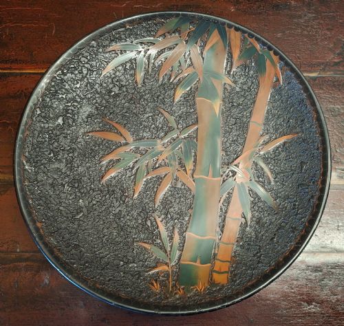 LARGE JAPANESE TOTAI SHIPPO CHARGER CLOISONNE TREE BARK WITH BAMBOO CIRCA 1890 SIGNED - ADDITIONAL PHOTO 2