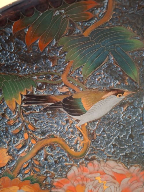 LARGE JAPANESE TOTAI SHIPPO CHARGER CLOISONNE TREE BARK WITH BIRDS AND FLOWERS CIRCA 1890 SIGNED - ADDITIONAL PHOTO 3