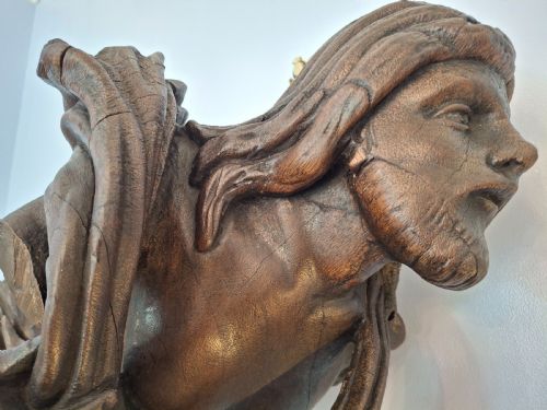 EARLY ECCLESIASTICAL WOOD CARVING OF A CHRIST FIGURE CIRCA 1700 - ADDITIONAL PHOTO 3