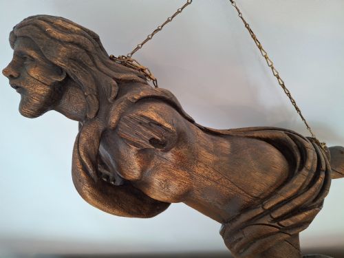 EARLY ECCLESIASTICAL WOOD CARVING OF A CHRIST FIGURE CIRCA 1700 - ADDITIONAL PHOTO 9