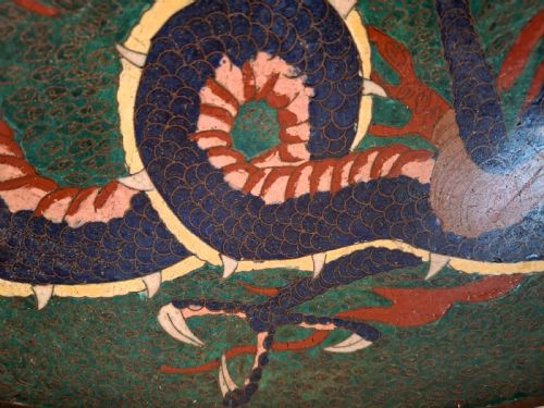 RARE LARGE JAPANESE CLOISONNE ENAMEL 'SINGLEDRAGON' CHARGER 40CM CIRCA 1875 - ADDITIONAL PHOTO 6