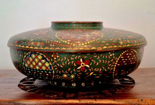 RARE JAPANESE CLOISONNE ENAMEL LIDDED BOWL EDO PERIOD CIRCA 1860 - ADDITIONAL PHOTO 1