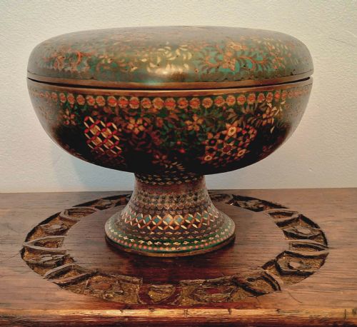 RARE CLOISONNE ENAMEL LIDDED PEDESTAL BOWL EDO PERIOD CIRCA 1860 - ADDITIONAL PHOTO 2