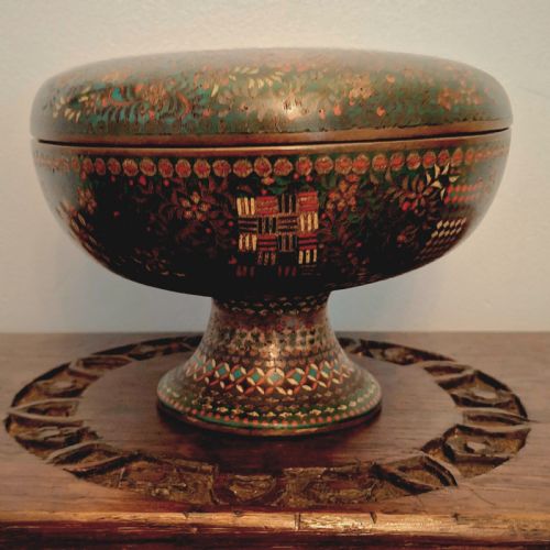 RARE CLOISONNE ENAMEL LIDDED PEDESTAL BOWL EDO PERIOD CIRCA 1860 - ADDITIONAL PHOTO 3