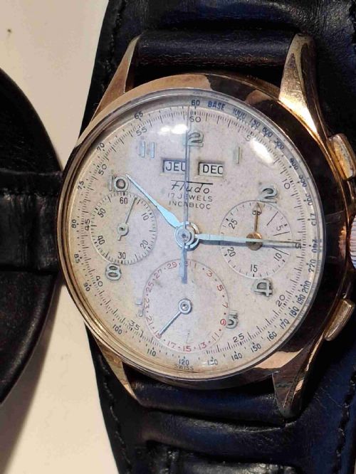 RARE FLUDO CHRONOGRAPH WATCH GOLD PLATED TRIPLE CALENDAR SWISS MOVEMENT LANDERON 80 CIRCA 1950 - ADDITIONAL PHOTO 1