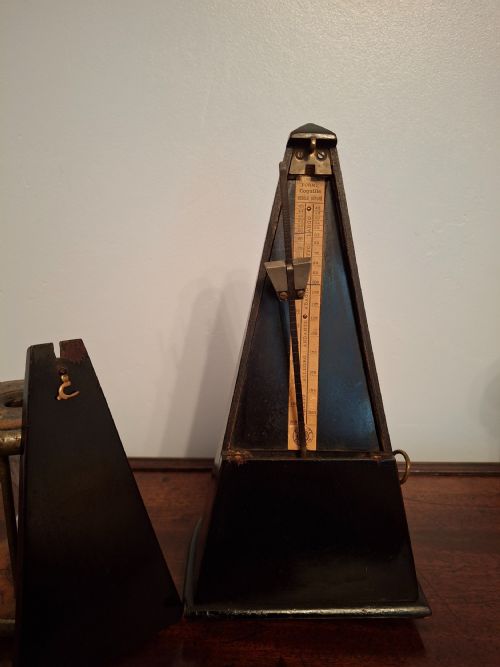 EXTREMELY RARE EBONISED METRONOME COQUILLE SHELL CIRCA 1910 - ADDITIONAL PHOTO 7