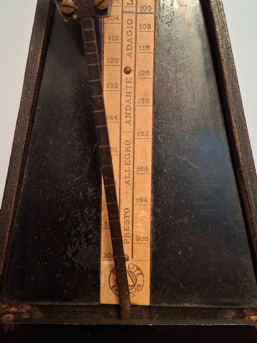 EXTREMELY RARE EBONISED METRONOME COQUILLE SHELL CIRCA 1910 - ADDITIONAL PHOTO 10