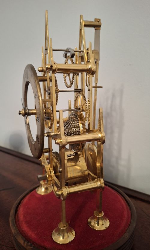 MINIATURE ENGLISH VICTORIAN GOTHIC SKELETON CLOCK CIRCA 1880 - ADDITIONAL PHOTO 4