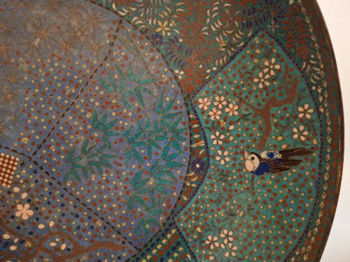 LARGE RARE JAPANESE CLOISONNE ENAMEL PLATE SPECTACULAR DECORATION CIRCA 1870 - ADDITIONAL PHOTO 4